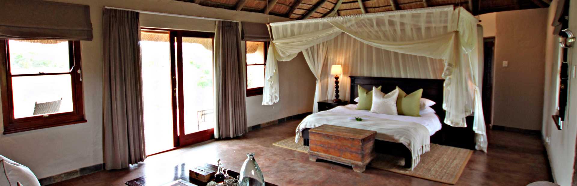 Hlosi Game Lodge